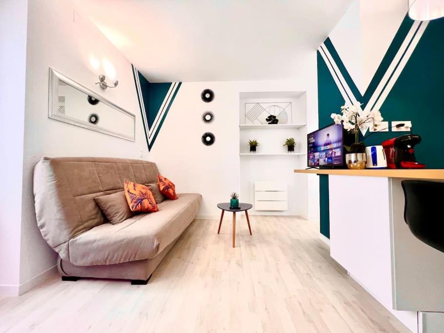 Color Studio - Proche Gare - 2P Belfort Ngoại thất bức ảnh